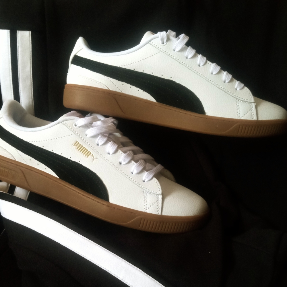 Puma Women's White and Black Sneakers with Brown Sole 8.5